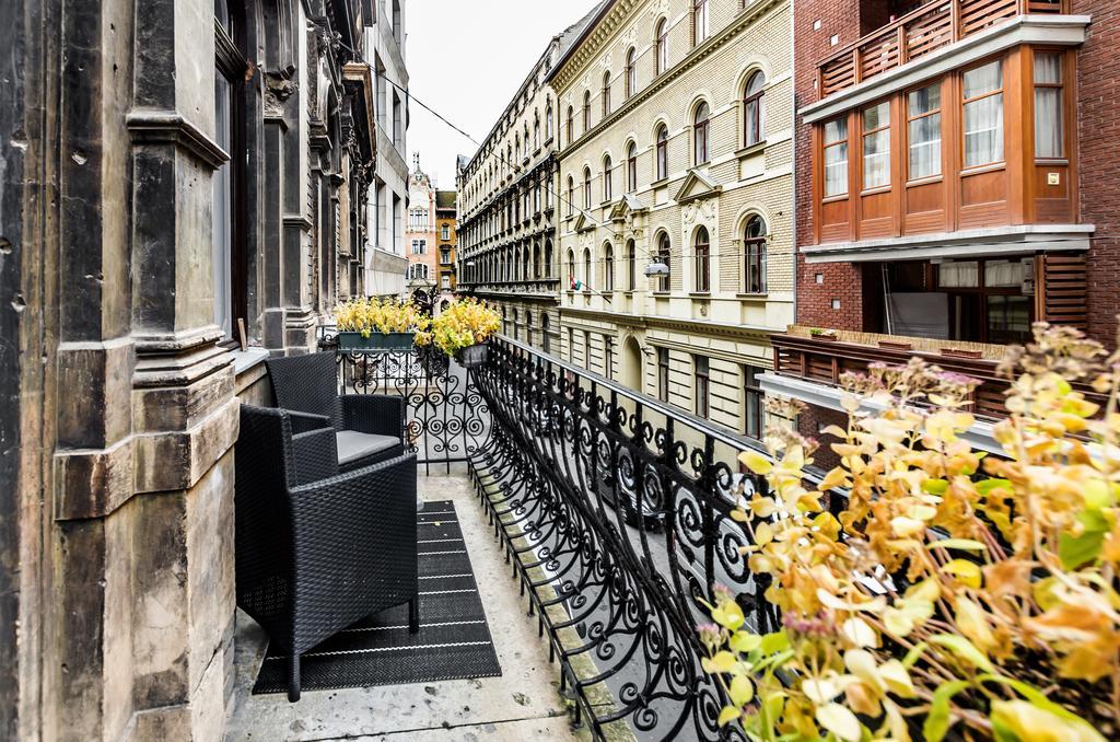 Knights Seven Apartment Budapest Exterior photo